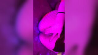 pill0wprncess twitter livestream