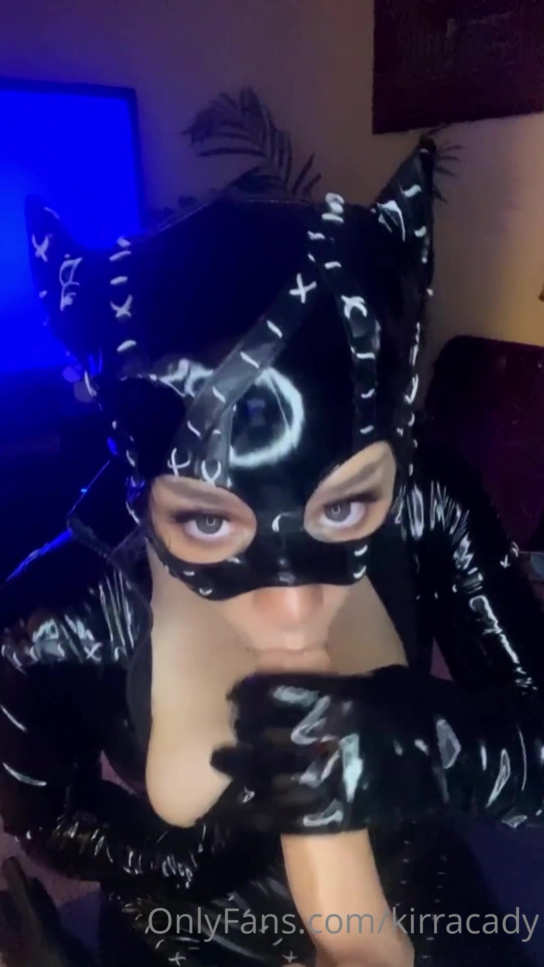 Kirra Cady: Selenas Latex Obsession - Thothub