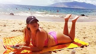 Twitch Hawaii Beach Stream