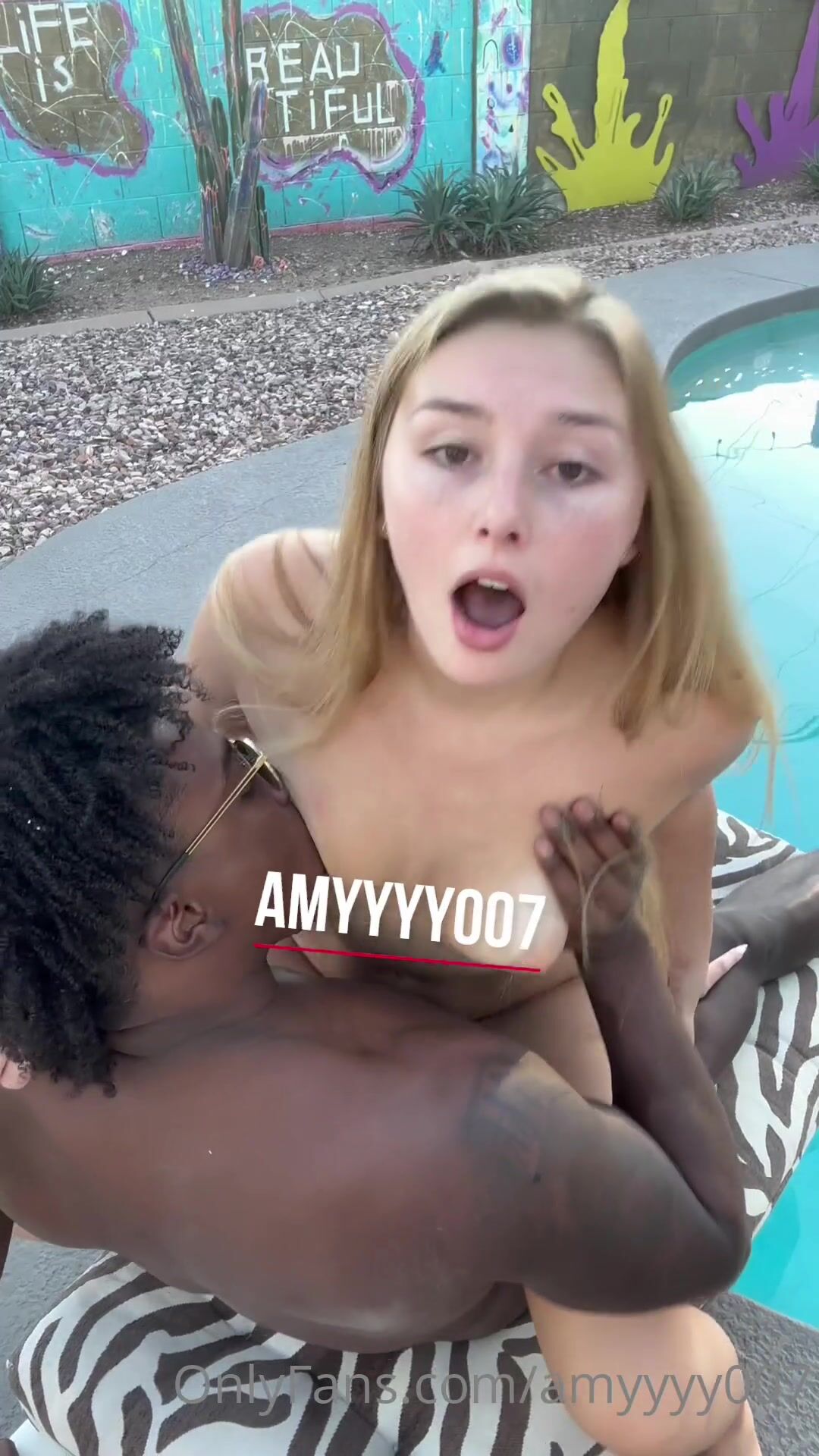 Amyyyy007 onlyfans poolside sextape - Thothub